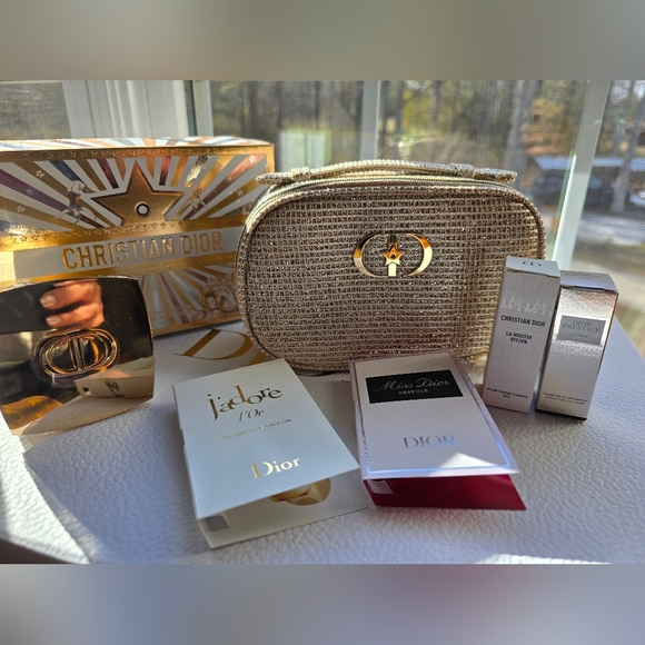 Dior Accessories - ‼️SOLD‼️ Dior Beauty 6-Piece Bundle: Makeup Pouch, Mirror